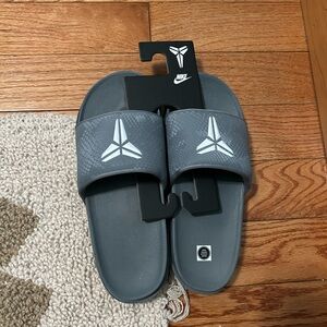 Men’s Kobe Offcourt slides